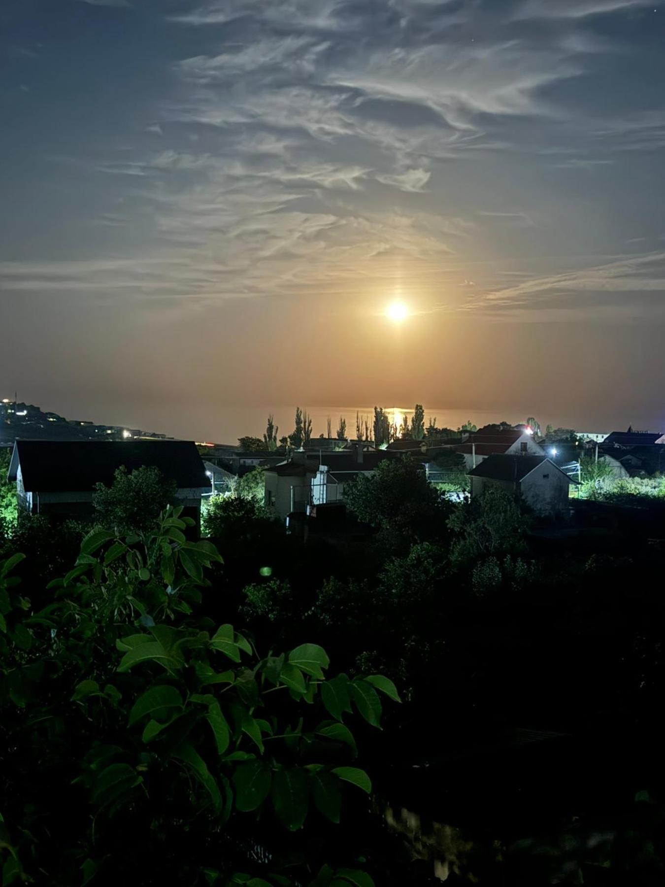 Hotel Maldives Vapniarca Esterno foto